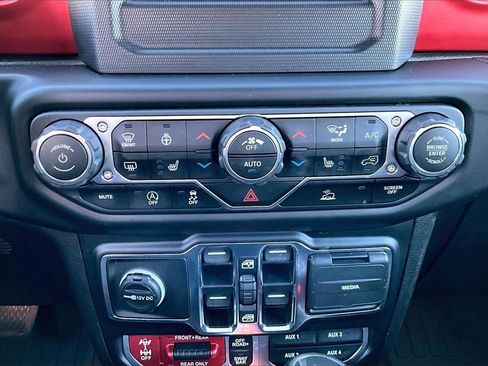 Certified 2021 Jeep Wrangler Unlimited Rubicon w/ LED Lighting Group image 18