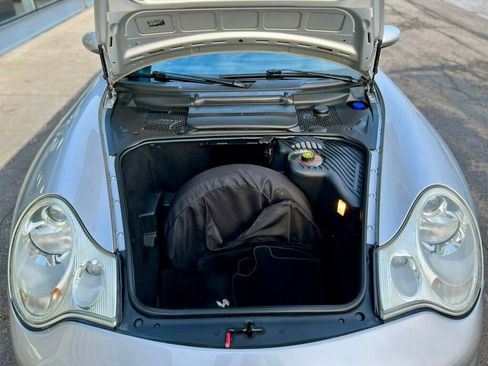 Used 2004 Porsche 911 Carrera image 9