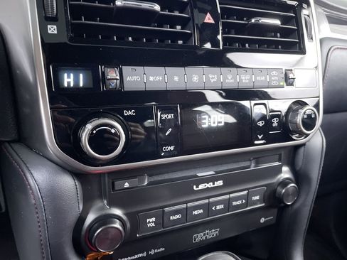 Used 2022 Lexus GX 460 Luxury w/ Sport Design Package image 18