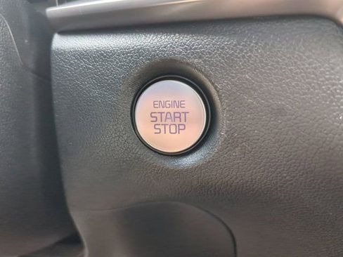 Used 2025 Kia Sorento LX FWD image 25