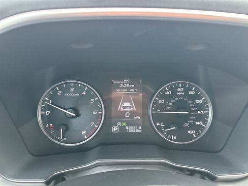 Certified 2025 Subaru Outback Limited image 37