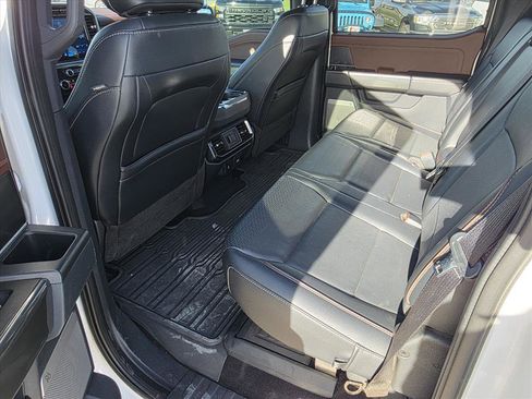 Used 2022 Ford F150 Lariat image 9