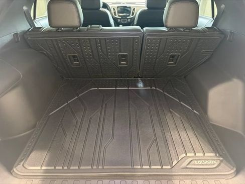 Used 2024 Chevrolet Equinox Premier AWD/4WD image 9