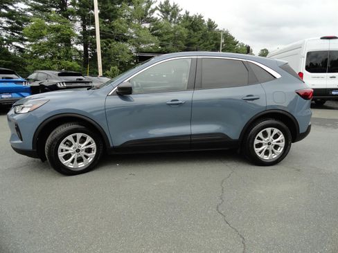 Used 2024 Ford Escape Active AWD/4WD image 2