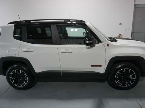 Used 2023 Jeep Renegade Trailhawk w/ Trailhawk Elite Group image 6