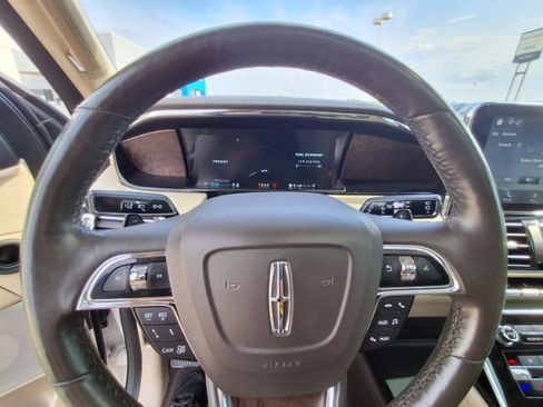 Used 2019 Lincoln Navigator L Reserve AWD/4WD image 13