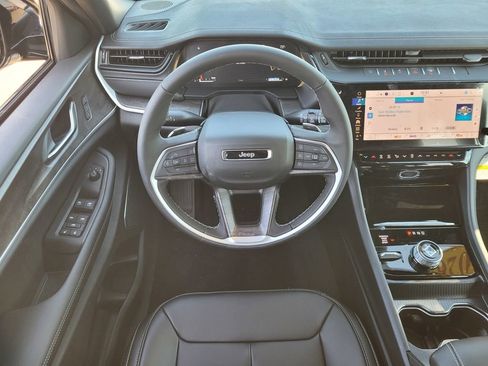 New 2026 Jeep Grand Cherokee Limited AWD/4WD image 5