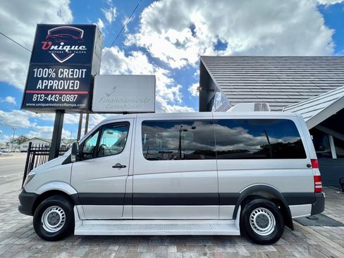 Used 2014 Freightliner Sprinter 2500 image 30