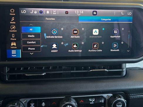 Used 2025 Jeep Wrangler Unlimited Sahara w/ Safety Group image 15