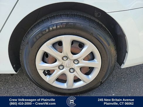 Used 2014 Hyundai Accent GLS FWD image 18