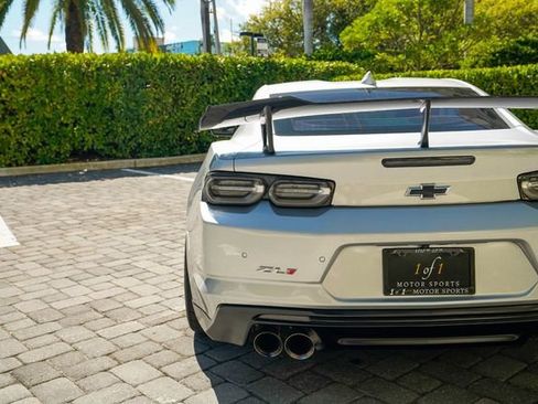 Used 2019 Chevrolet Camaro ZL1 image 24