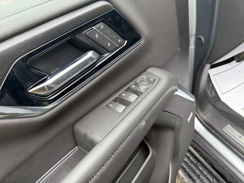 New 2026 GMC Yukon XL Denali w/ Sun & Power Step Package AWD/4WD image 13