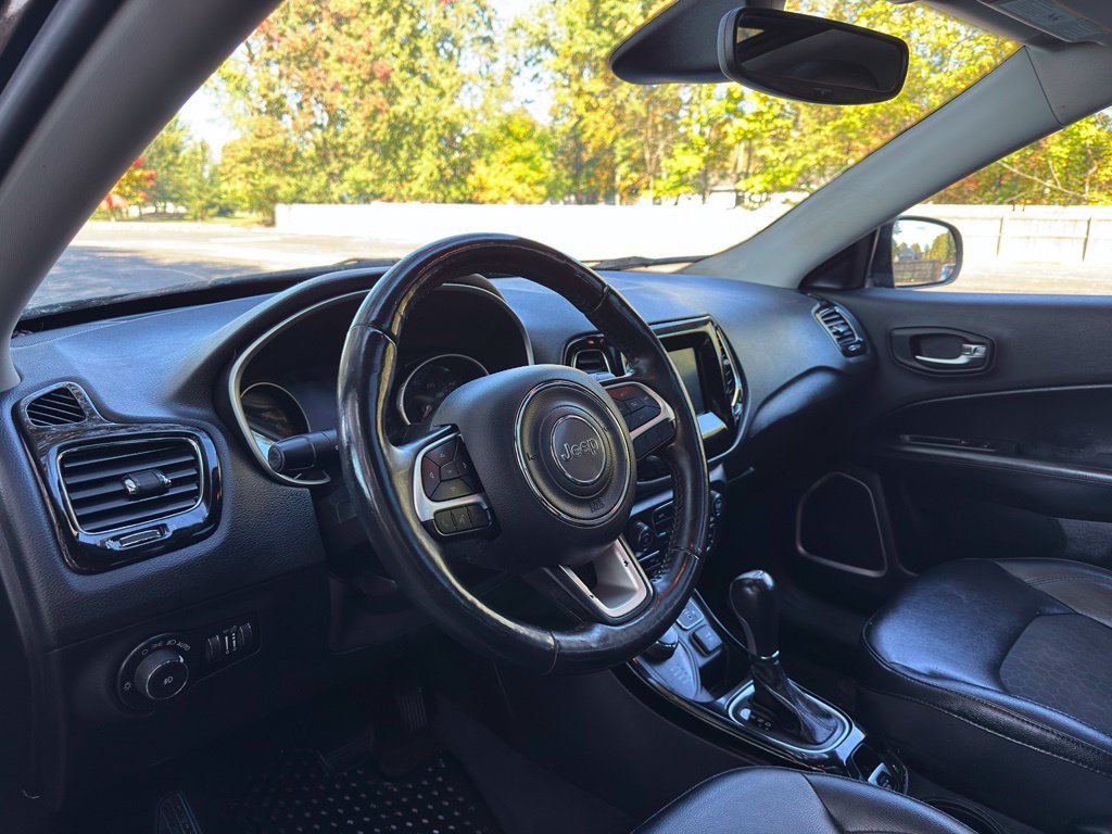 Used 2019 Jeep Compass Latitude AWD/4WD image 19
