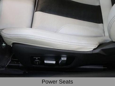 Used 2023 BMW M4 xDrive Competition AWD/4WD image 34