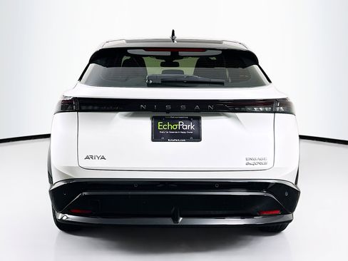 Used 2023 Nissan Ariya AWD image 7