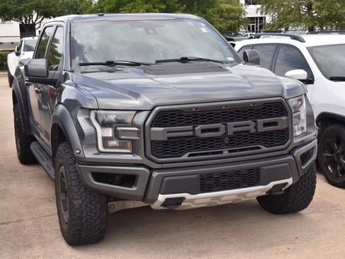 Used 2018 Ford F150 Raptor w/ Equipment Group 802A Luxury AWD/4WD image 4