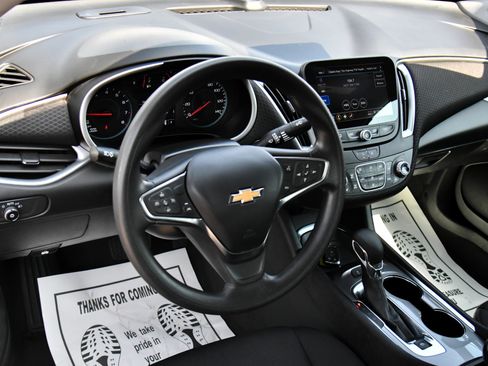 Used 2024 Chevrolet Malibu LT FWD image 14