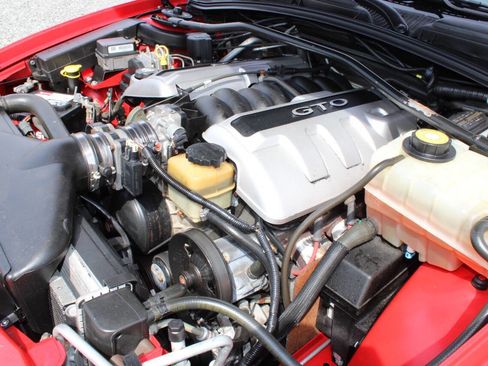 Used 2004 Pontiac GTO image 23