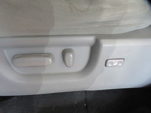 Used 2019 Toyota Sequoia SR5 image 16