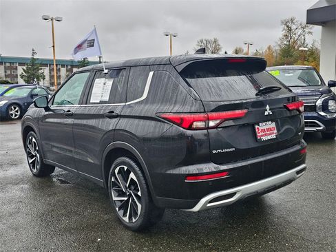 Used 2024 Mitsubishi Outlander SE image 7