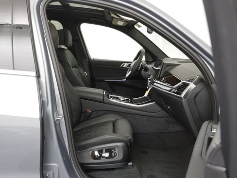 New 2026 BMW X5 xDrive50e w/ Climate Comfort Package AWD/4WD image 20