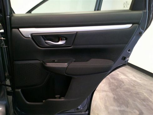 Used 2018 Honda CR-V LX image 34