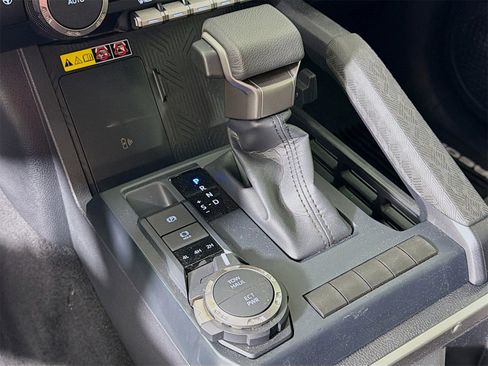 Used 2024 Toyota Tacoma SR5 image 19