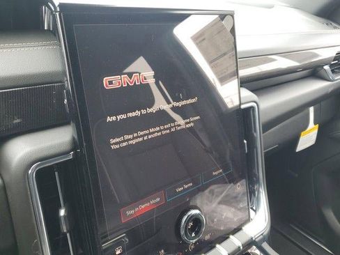 New 2026 GMC Yukon XL Elevation w/ Elevation Premium Package image 27