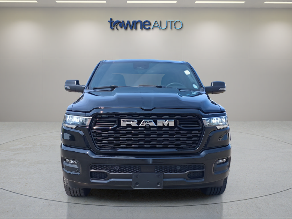 Used 2025 RAM 1500 Big Horn AWD/4WD image 9