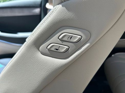 Certified 2026 Genesis GV80 2.5T Select AWD/4WD image 22