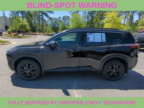 Used 2023 Nissan Rogue SV w/ SV Premium B Package image 11