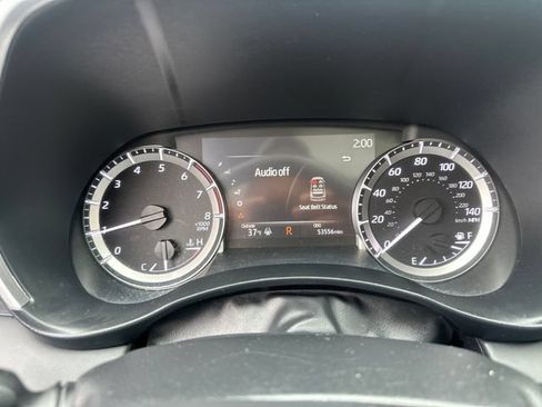 Used 2023 Toyota Highlander XLE AWD/4WD image 32