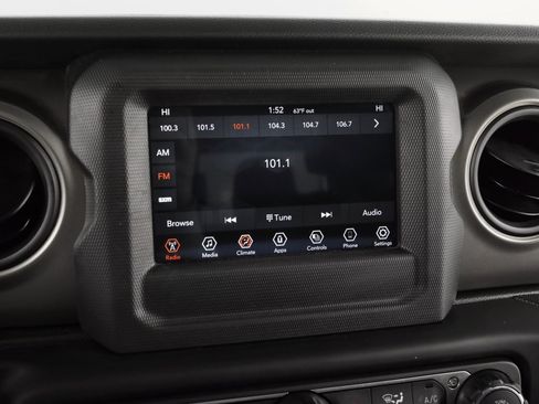 Certified 2021 Jeep Gladiator Sport image 32