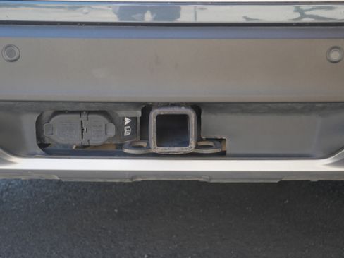 Certified 2024 Ford Explorer Platinum AWD/4WD image 23