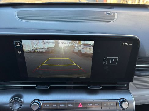 Used 2025 Hyundai Kona SEL image 17