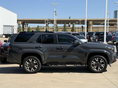 Used 2025 Toyota 4Runner TRD Sport RWD image 3