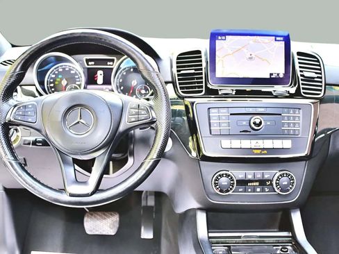 Used 2019 Mercedes-Benz GLS 450 4MATIC image 35