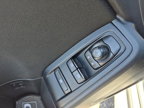 Used 2023 Toyota GR86 RWD image 13
