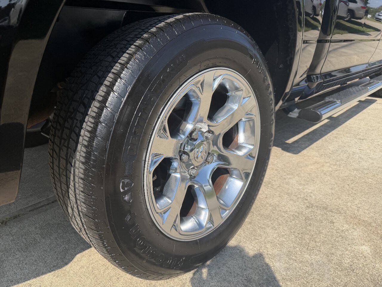 Used 2013 RAM 1500 Laramie w/ Convenience Group AWD/4WD image 19
