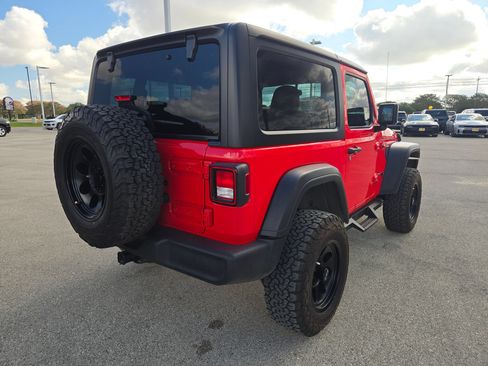 Used 2023 Jeep Wrangler Sport AWD/4WD image 3