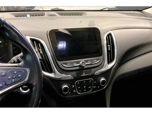 Used 2020 Chevrolet Equinox LT w/ Midnight Edition FWD image 8