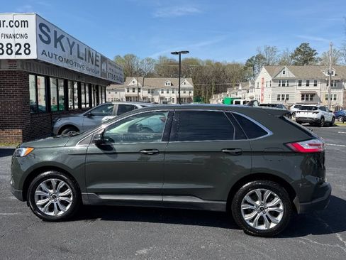 Used 2024 Ford Edge Titanium AWD/4WD image 8