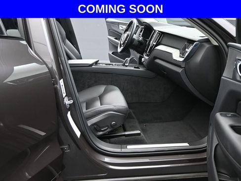 Used 2025 Volvo XC60 B5 Plus w/ Climate Package AWD/4WD image 16