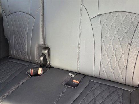 Certified 2023 Buick Enclave Avenir w/ Avenir Technology Package image 11