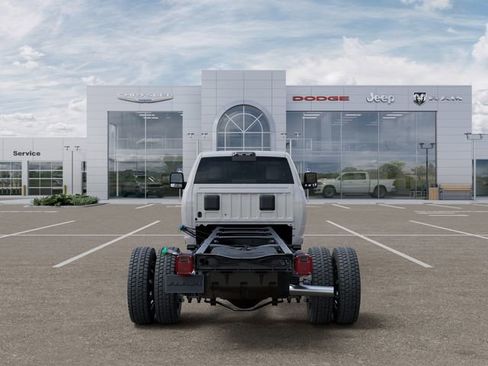 New 2026 RAM 5500 Tradesman w/ Chrome Appearance Group image 7