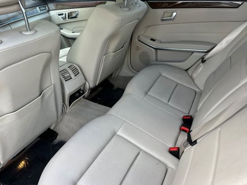 Used 2016 Mercedes-Benz E 350 Sedan image 4