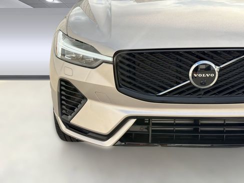 New 2026 Volvo XC60 T8 Ultra w/ Protection Package Premier AWD/4WD image 28