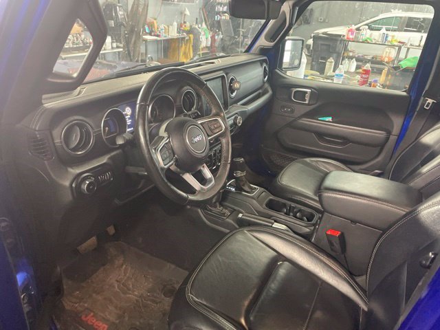 Used 2019 Jeep Wrangler Unlimited Sahara AWD/4WD image 8