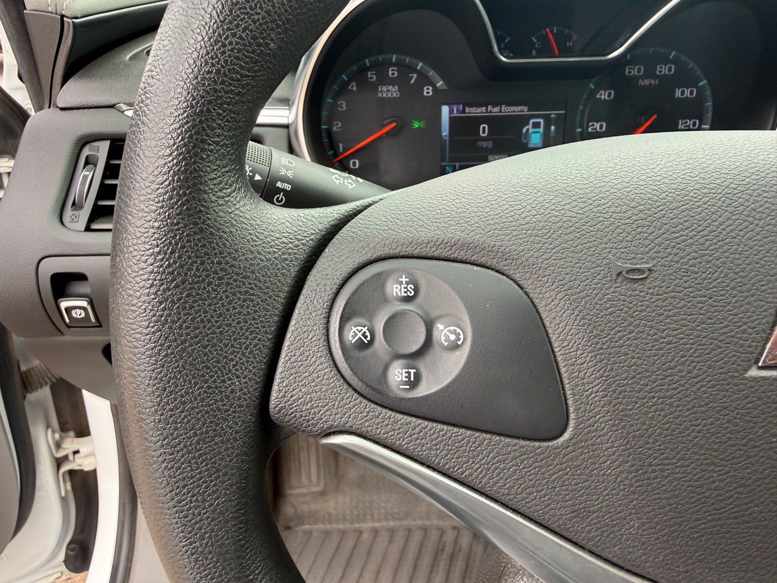 Used 2018 Chevrolet Impala LS FWD image 18