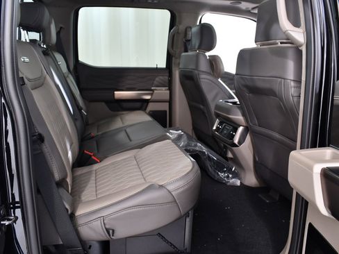 New 2026 Ford F450 Platinum w/ Platinum Plus Package image 19